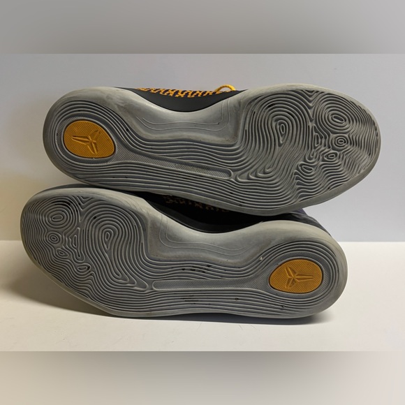 Kobe 9 Elite ‘Team’ size 6.5Y - Picture 7 of 7